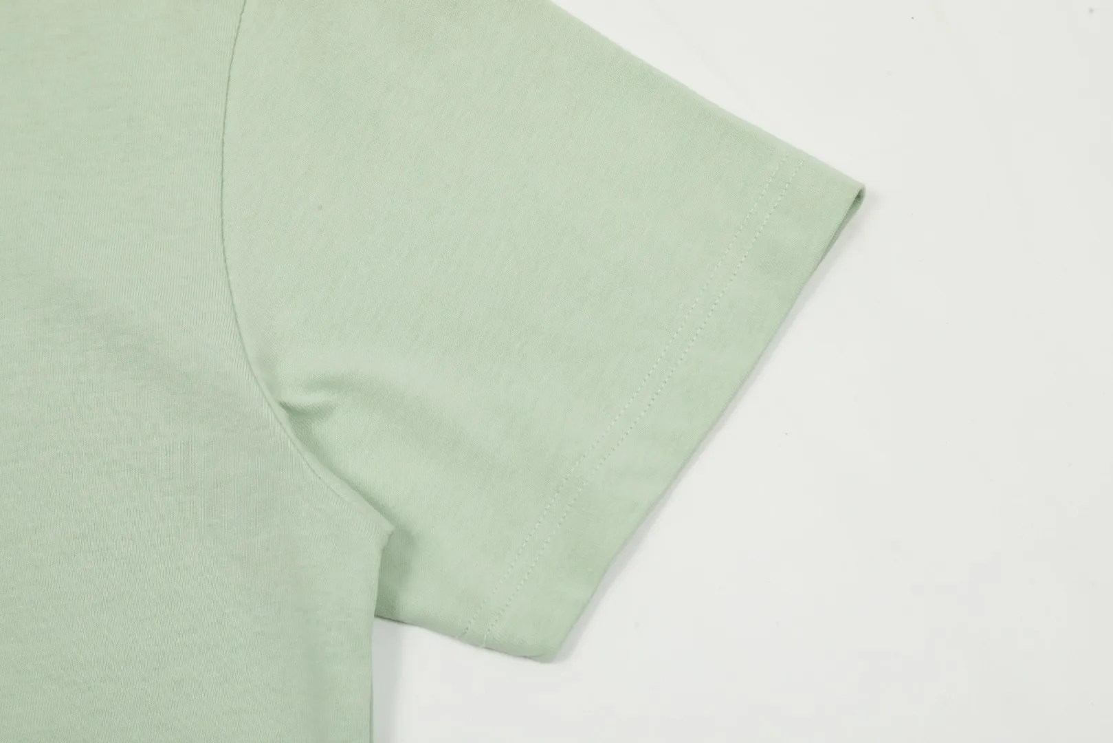 vivienne west wood Vivienne Powerpuff Girls co-branded printed short-sleeves are simply not good-looking! Same style for men and women, the rise of the retro second dimension Color: Huahua (pink) Bubble (blue) Maomao (green) Size: XS-L